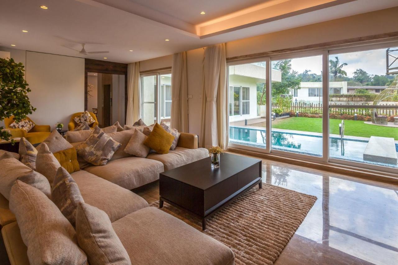 Villa Azul By Stayvista, Offering A Snooker Table, Terrace, Swimming Pool & A Spacious Lawn With A Charming Gazebo For A Perfect Getaway Lonavla Exterior foto