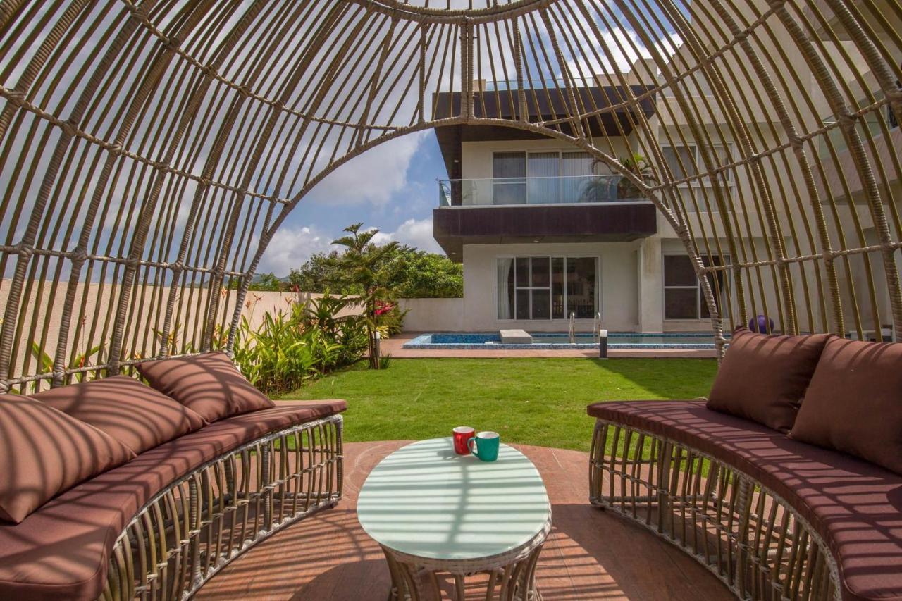 Villa Azul By Stayvista, Offering A Snooker Table, Terrace, Swimming Pool & A Spacious Lawn With A Charming Gazebo For A Perfect Getaway Lonavla Exterior foto