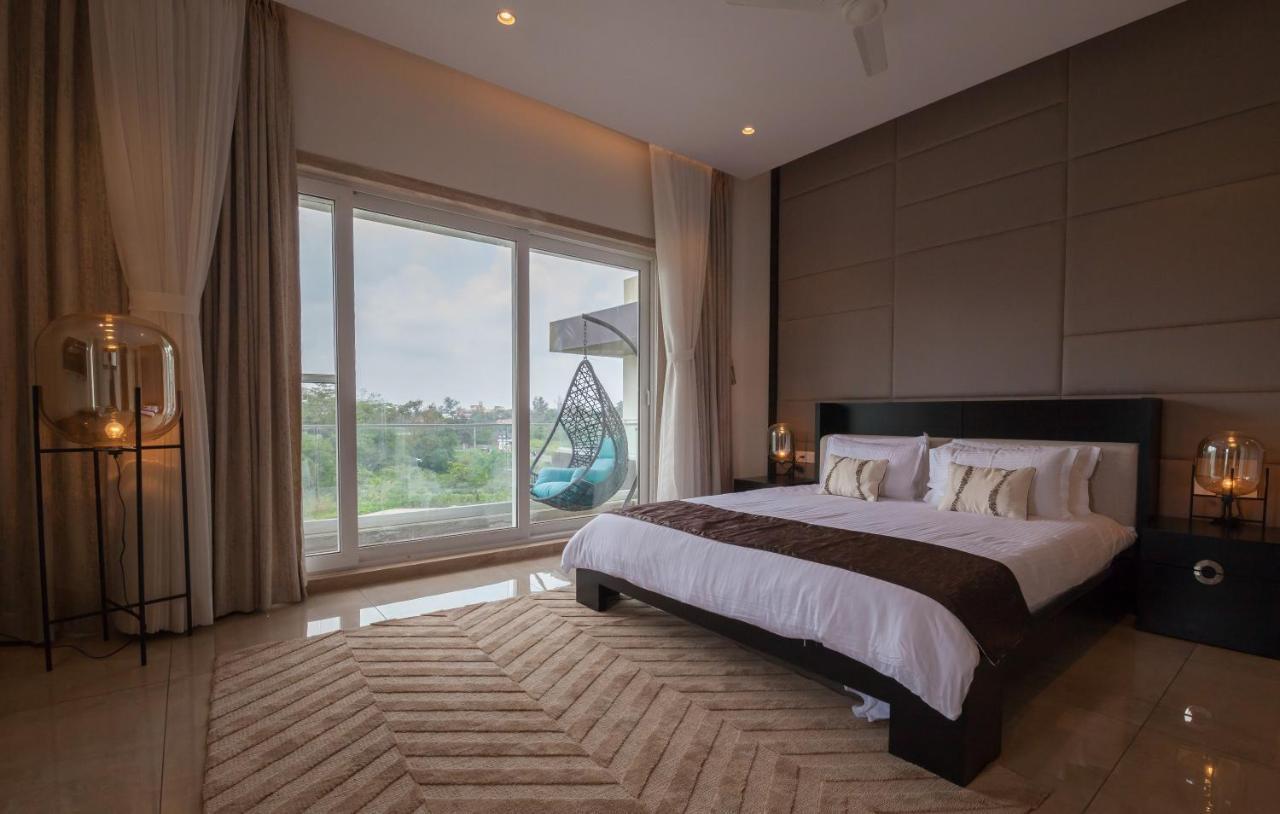 Villa Azul By Stayvista, Offering A Snooker Table, Terrace, Swimming Pool & A Spacious Lawn With A Charming Gazebo For A Perfect Getaway Lonavla Exterior foto